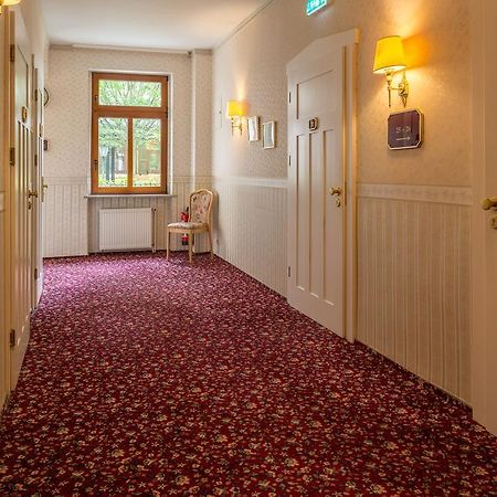 Hotel Schwarzer Adler Tangermuende Luaran gambar