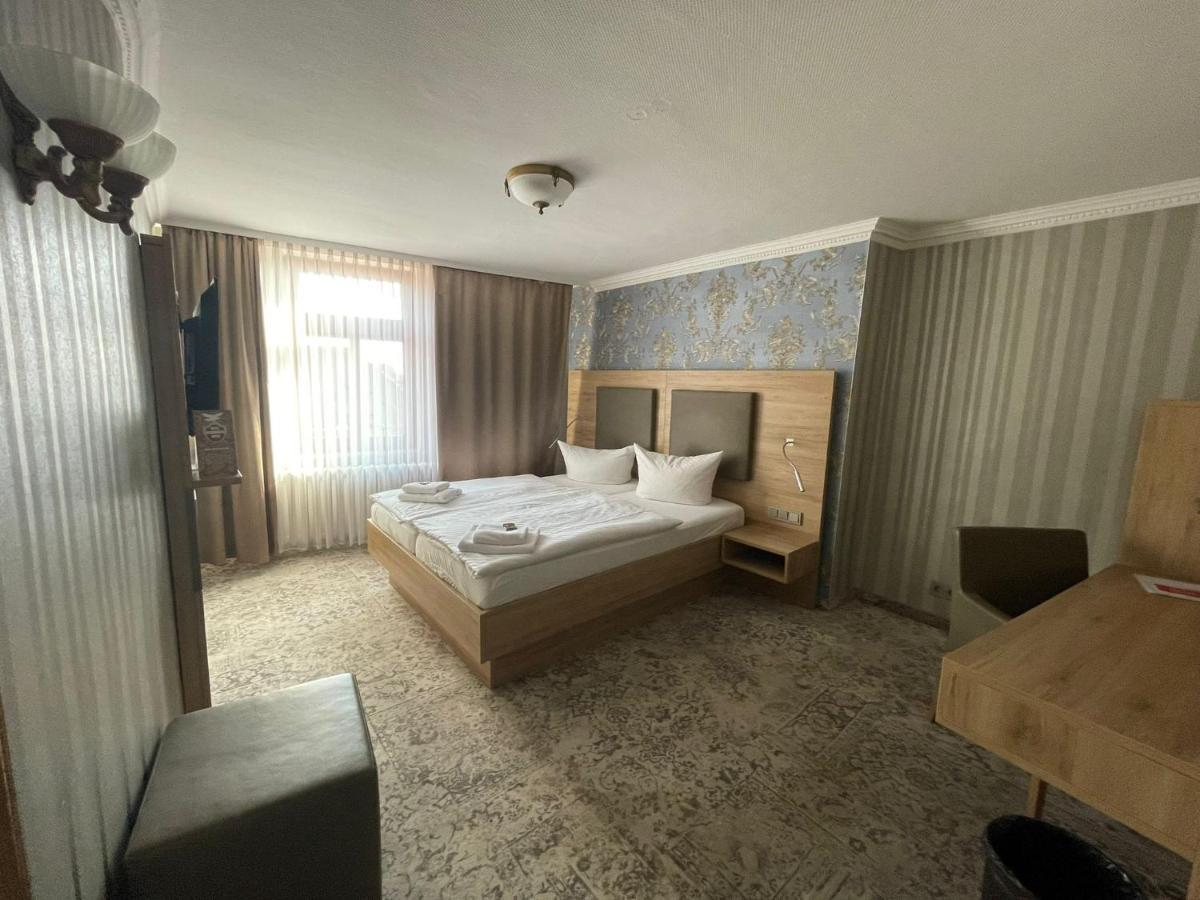 Hotel Schwarzer Adler Tangermuende Luaran gambar