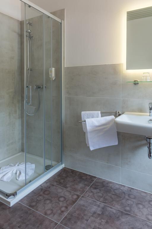 Hotel Schwarzer Adler Tangermuende Luaran gambar