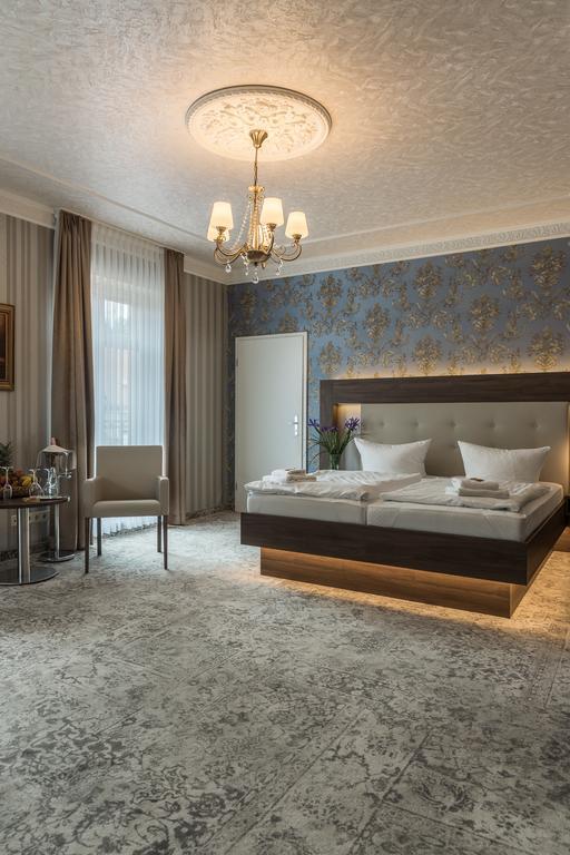 Hotel Schwarzer Adler Tangermuende Luaran gambar